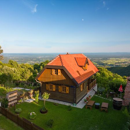 Kuca Za Odmor Poljanica Okicka Villa ยาสเตรบาร์สโก ภายนอก รูปภาพ