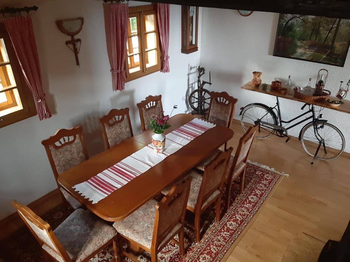 Kuca Za Odmor Poljanica Okicka Villa ยาสเตรบาร์สโก ภายนอก รูปภาพ