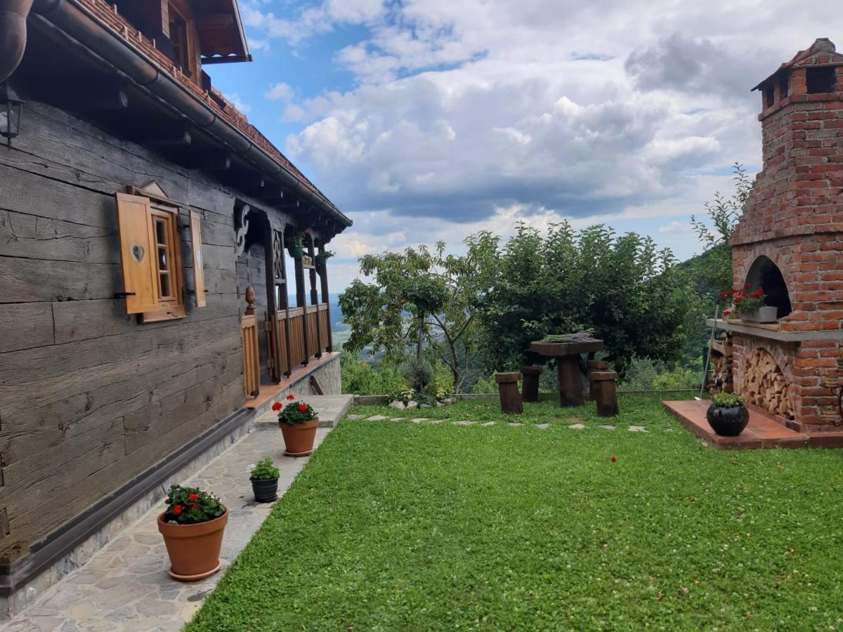 Kuca Za Odmor Poljanica Okicka Villa ยาสเตรบาร์สโก ภายนอก รูปภาพ