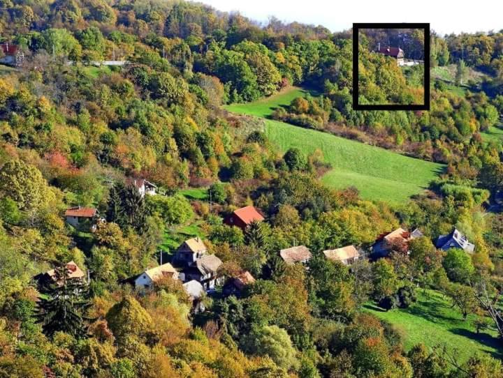 Kuca Za Odmor Poljanica Okicka Villa ยาสเตรบาร์สโก ภายนอก รูปภาพ