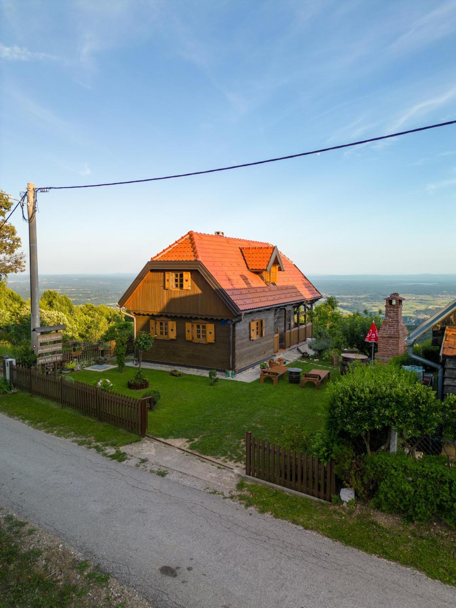 Kuca Za Odmor Poljanica Okicka Villa ยาสเตรบาร์สโก ภายนอก รูปภาพ